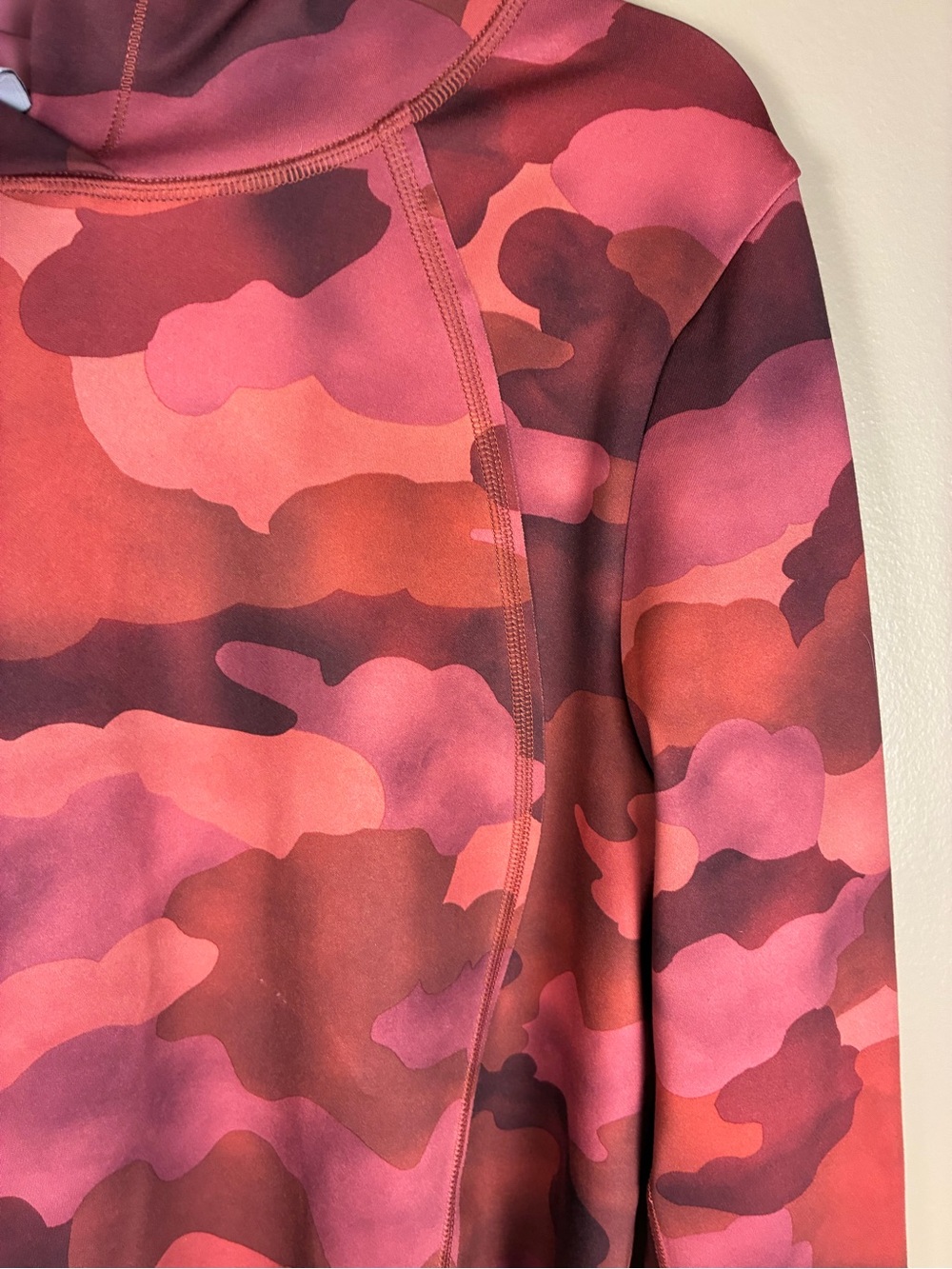 Athleta Pinnacle Camo Cropped Hoodie - Picture 4 of 13